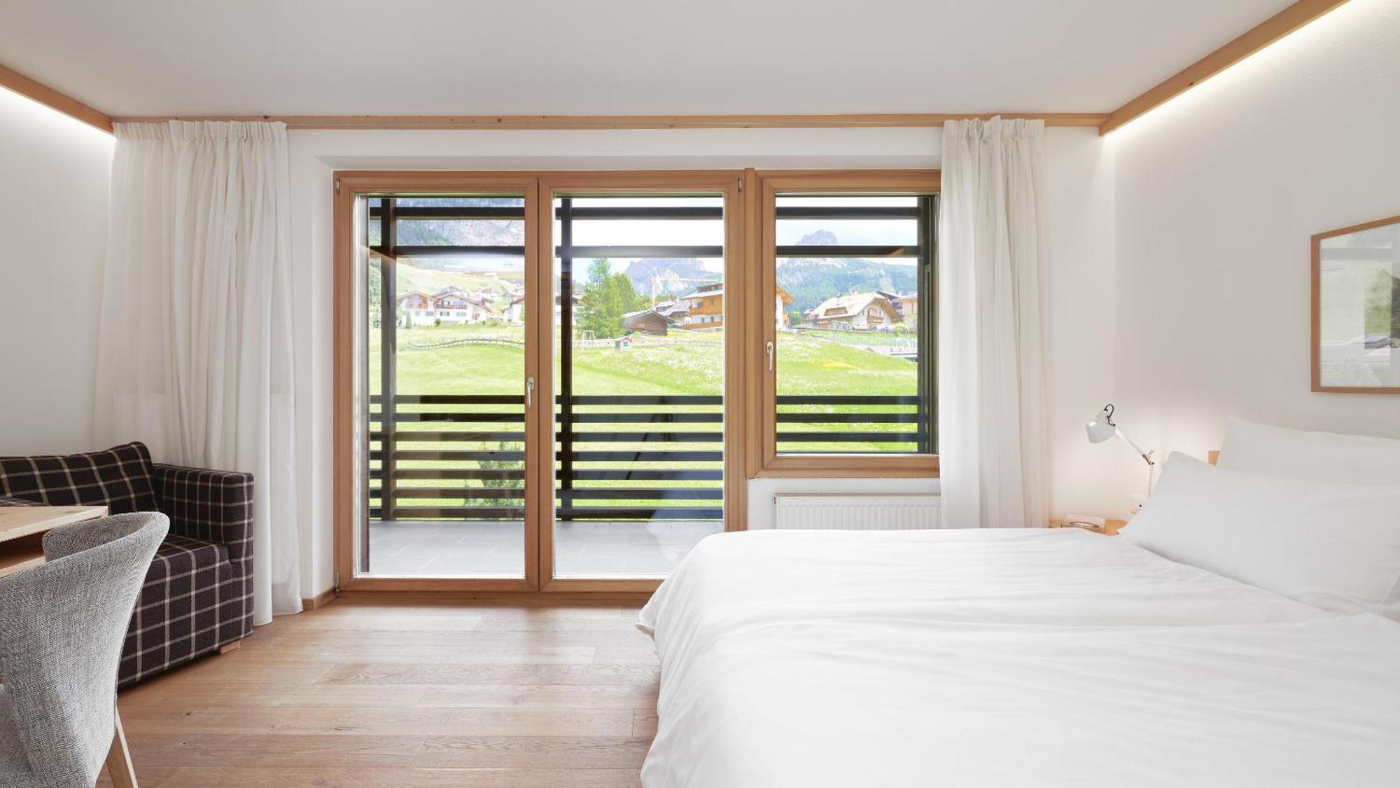 Saleghes Dolomites Residence Сельва-ді-Валь-Гардена Номер фото
